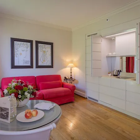 Collina D'oro & Spa, Starhotels Collezione Готель