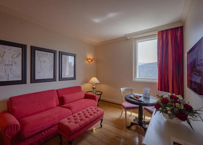 Collina D'oro & Spa, Starhotels Collezione Szálloda