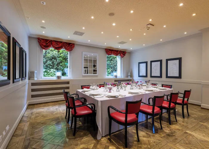 Szálloda Collina D'oro & Spa, Starhotels Collezione 5*