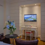 Collina D'oro & Spa, Starhotels Collezione מלון