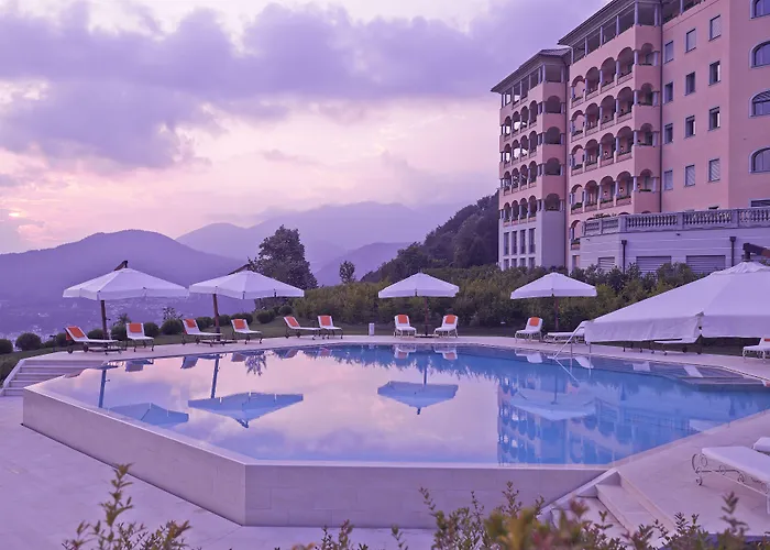 Hotel Collina D'oro Resort&spa, Starhotels Collezione 5*