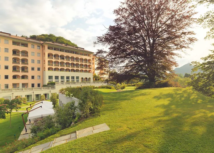 Hotel Collina D'oro Resort&spa, Starhotels Collezione 5*